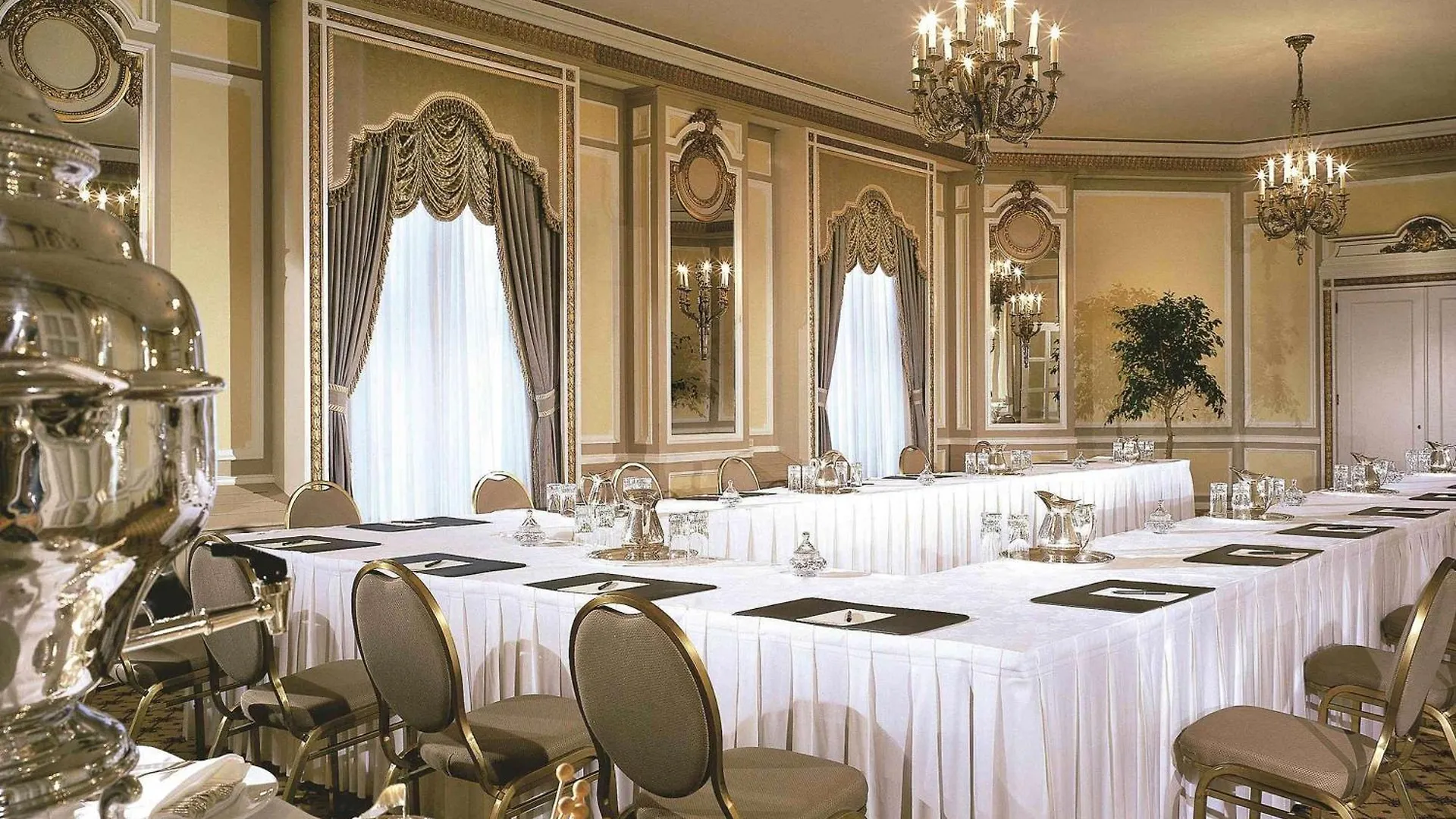 Fairmont Chateau Laurier Ottawa Canada