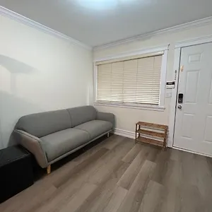 Private 1 Bed 1 Bath 15 Mins Yvr And Downtown 舒适安静 Vancouver